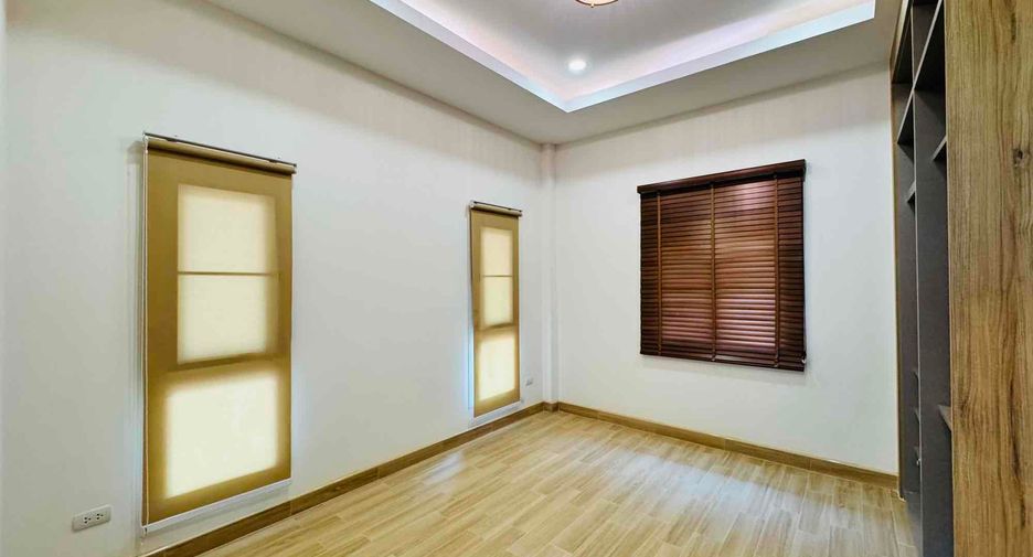 For sale 3 ベッドルーム house in Bang Lamung, Chonburi