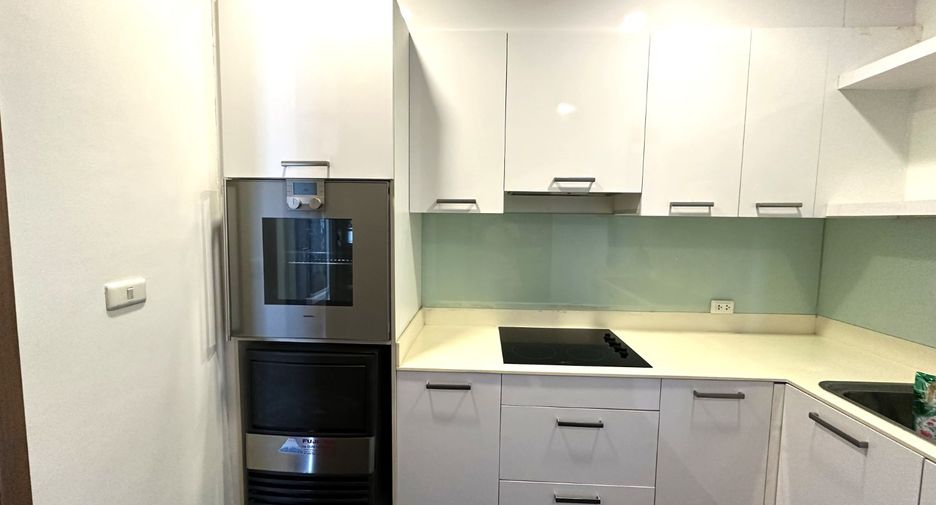 For sale 3 bedrooms condo in Pathum Wan, Bangkok
