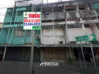 For sale 3 bedrooms retail Space in Bang Sue, Bangkok