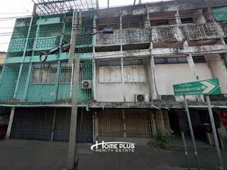 For sale 3 bedrooms retail Space in Bang Sue, Bangkok
