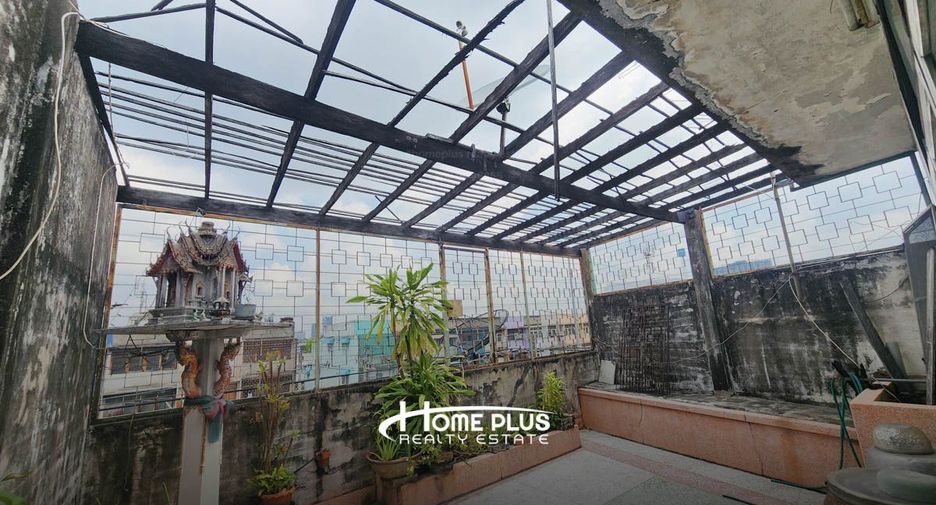 For sale 3 bedrooms retail Space in Bang Sue, Bangkok