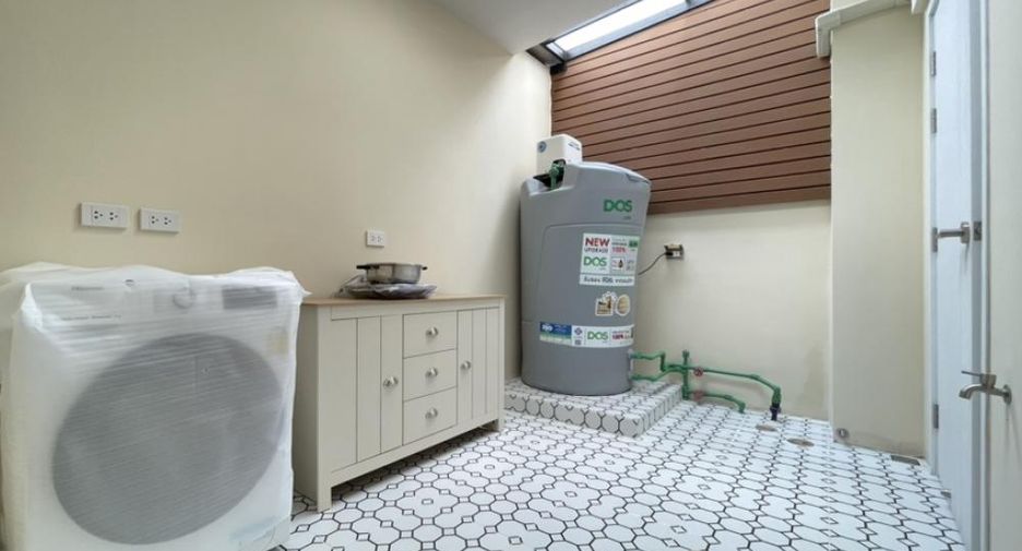 For rent 2 bed house in Bang Phli, Samut Prakan