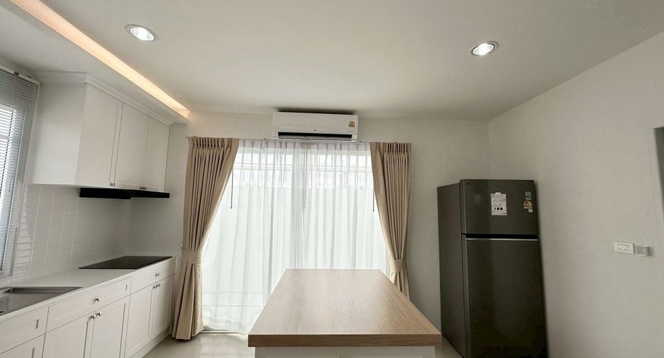 For sale 3 bedrooms house in Bang Lamung, Chonburi