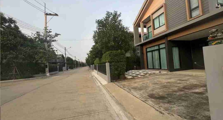 For sale 3 bedrooms house in Lat Lum Kaeo, Pathum Thani