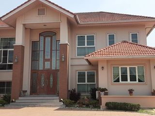 For sale 4 bed house in Khlong Sam Wa, Bangkok