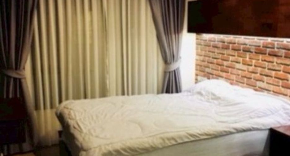 For rent and for sale 11 bed condo in Mueang Samut Prakan, Samut Prakan