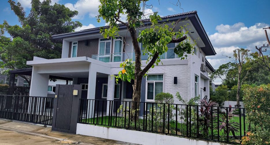 For rent 4 bed house in Bang Phli, Samut Prakan