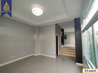 For sale 4 bed townhouse in Prawet, Bangkok