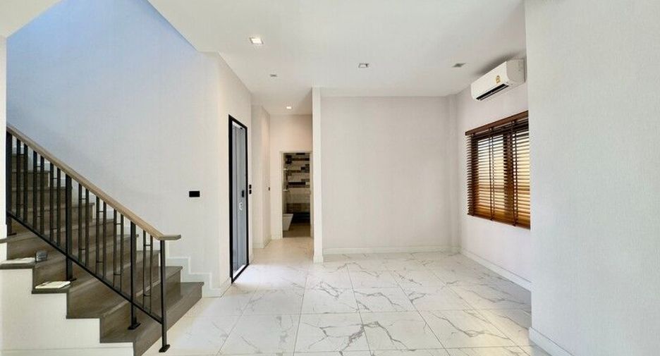 For sale 4 bedrooms house in Bang Kruai, Nonthaburi