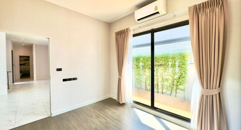 For sale 4 bedrooms house in Bang Kruai, Nonthaburi