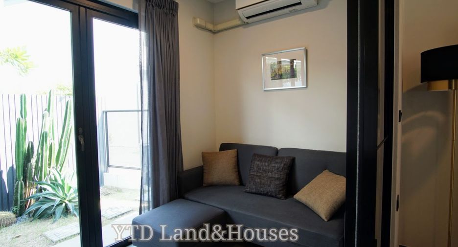 For rent 3 bedrooms townhouse in Bang Phli, Samut Prakan