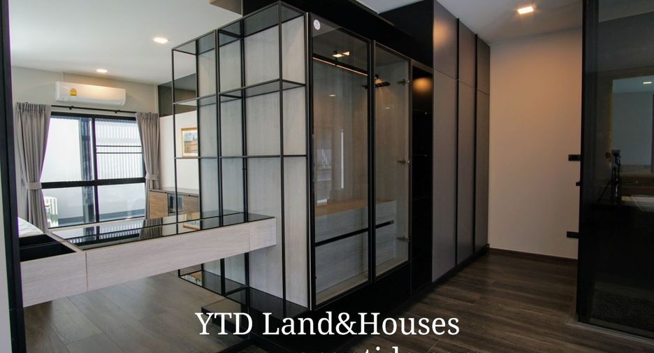 For rent 3 bedrooms townhouse in Bang Phli, Samut Prakan