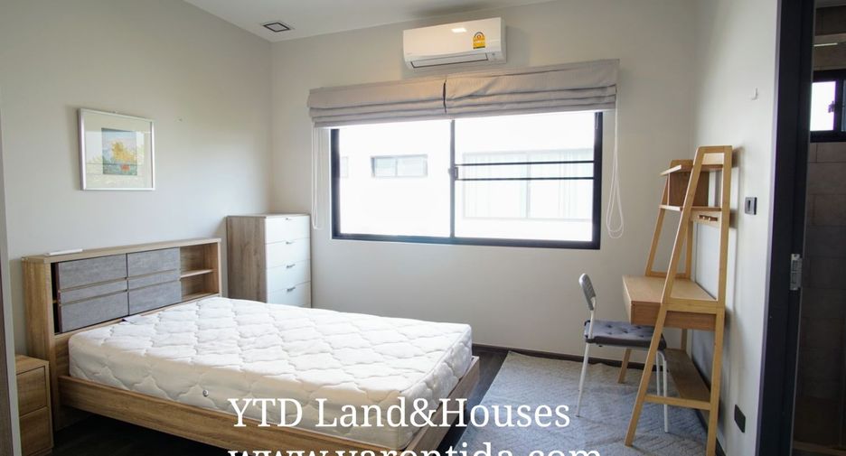 For rent 3 bedrooms townhouse in Bang Phli, Samut Prakan