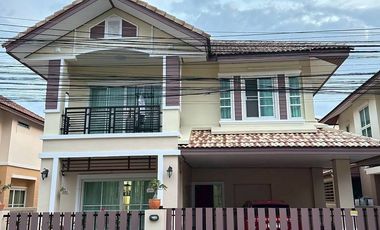Casa en alquiler de 3 habitaciones en Bang Lamung, Chonburi