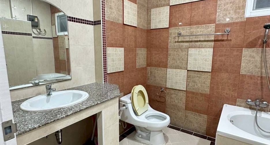 For rent 3 bedrooms house in Bang Lamung, Chonburi
