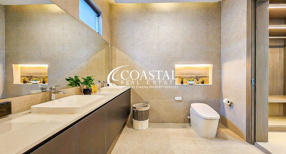 For sale 5 bedrooms house in Bang Lamung, Chonburi
