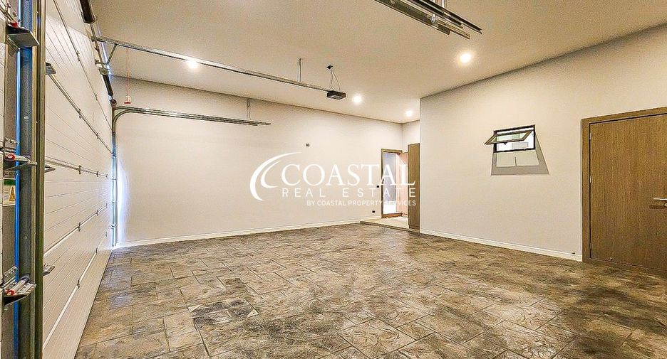 For sale 5 bedrooms house in Bang Lamung, Chonburi