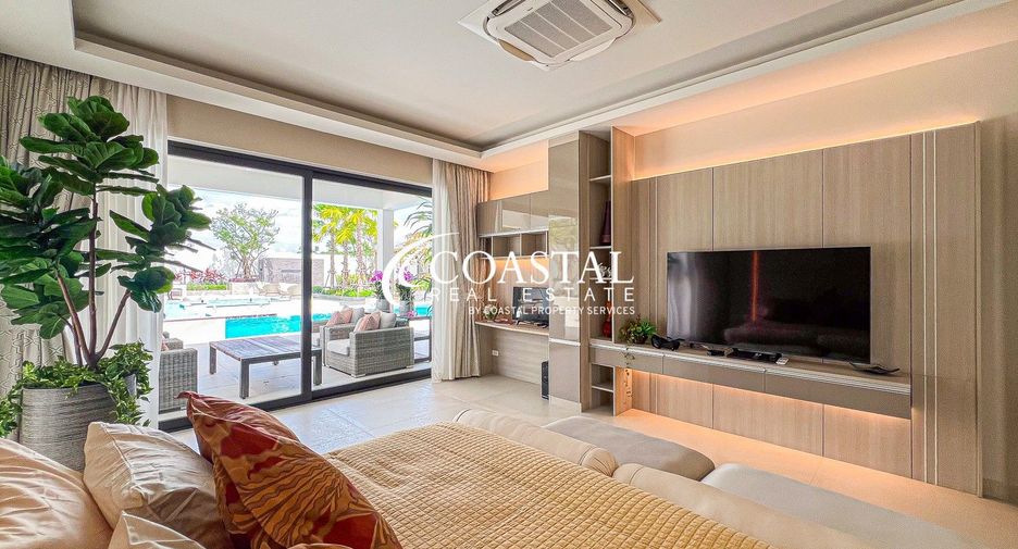 For sale 5 bedrooms house in East Pattaya, Pattaya
