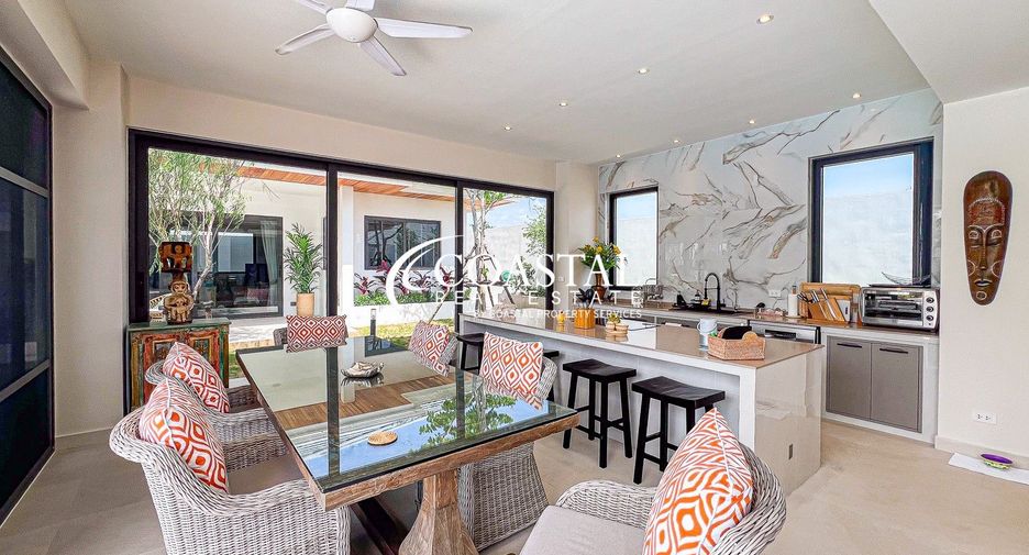 For sale 5 bedrooms house in East Pattaya, Pattaya