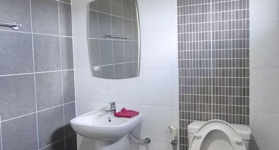 For rent 3 bedrooms house in Mueang Chiang Mai, Chiang Mai