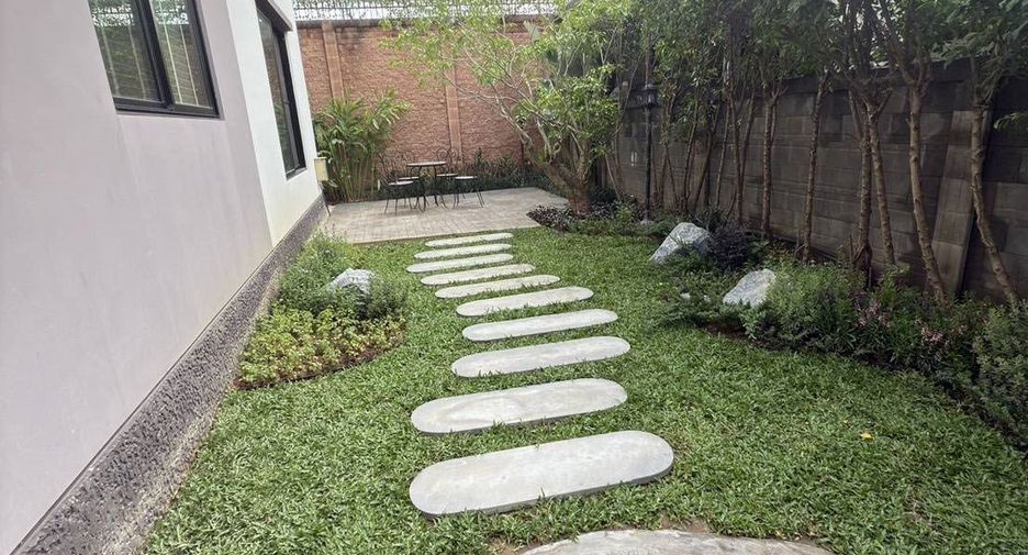 For rent 3 bedrooms house in Mueang Chiang Mai, Chiang Mai