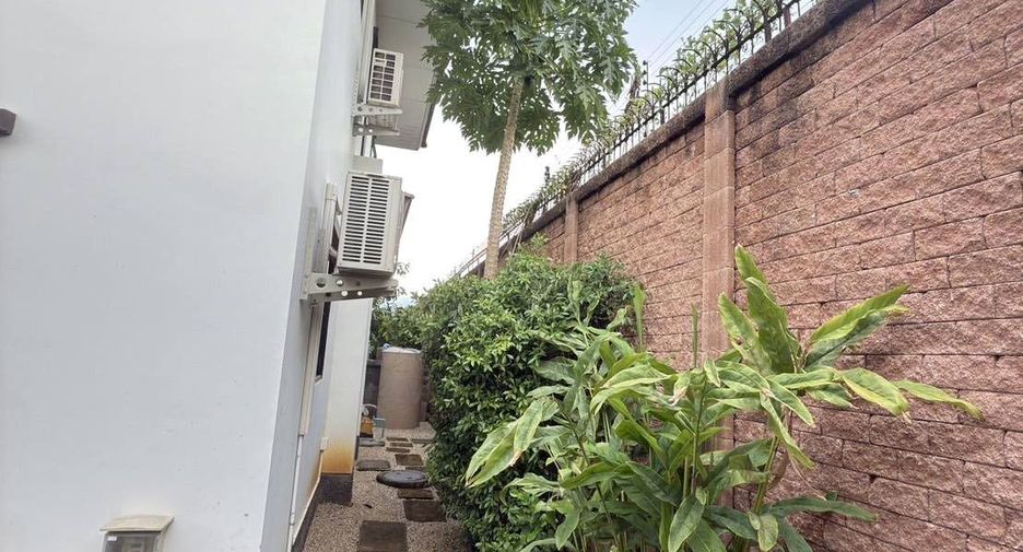 For rent 3 bedrooms house in Mueang Chiang Mai, Chiang Mai