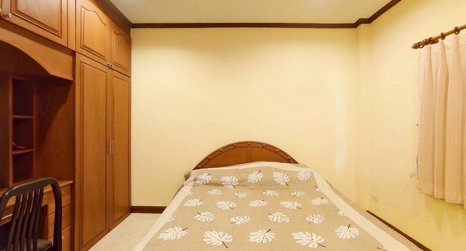 For rent 3 bedrooms house in Bang Lamung, Chonburi