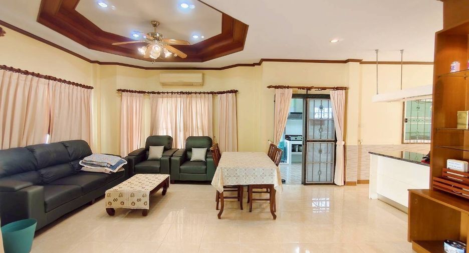 For rent 3 bedrooms house in Bang Lamung, Chonburi