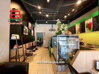 Local comercial en venta de 2 habitaciones en Lam Luk Ka, Pathum Thani
