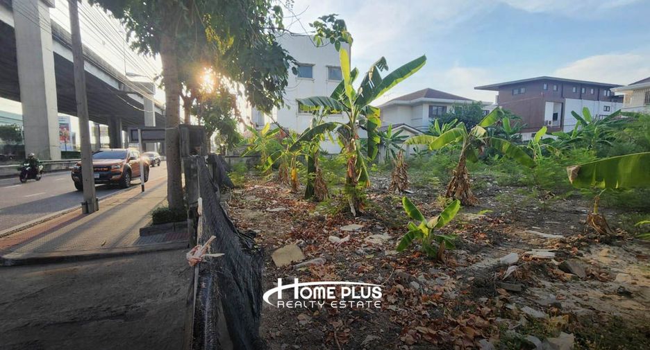 Terreno en venta en Taling Chan, Bangkok