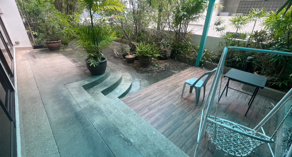 For sale 3 ベッドルーム condo in Watthana, Bangkok