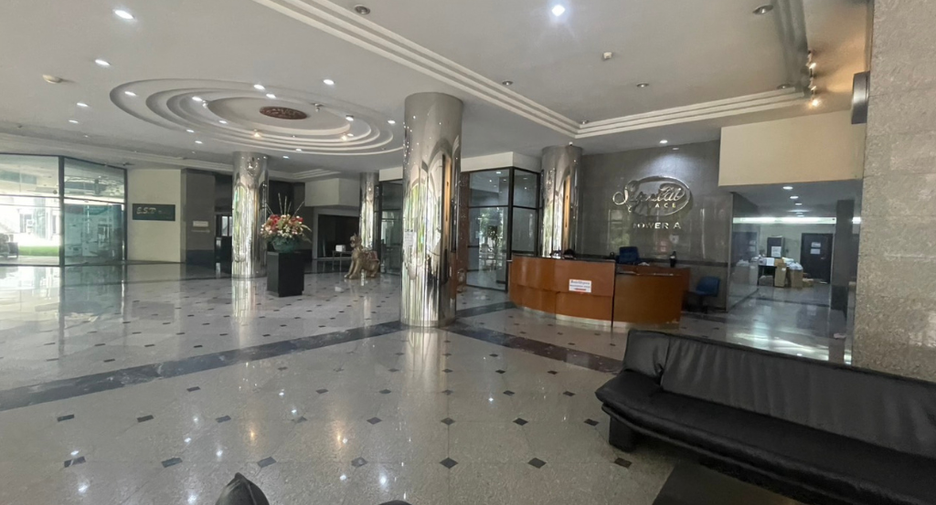 For sale 3 ベッドルーム condo in Watthana, Bangkok