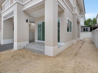 For sale 3 Beds house in Lam Luk Ka, Pathum Thani