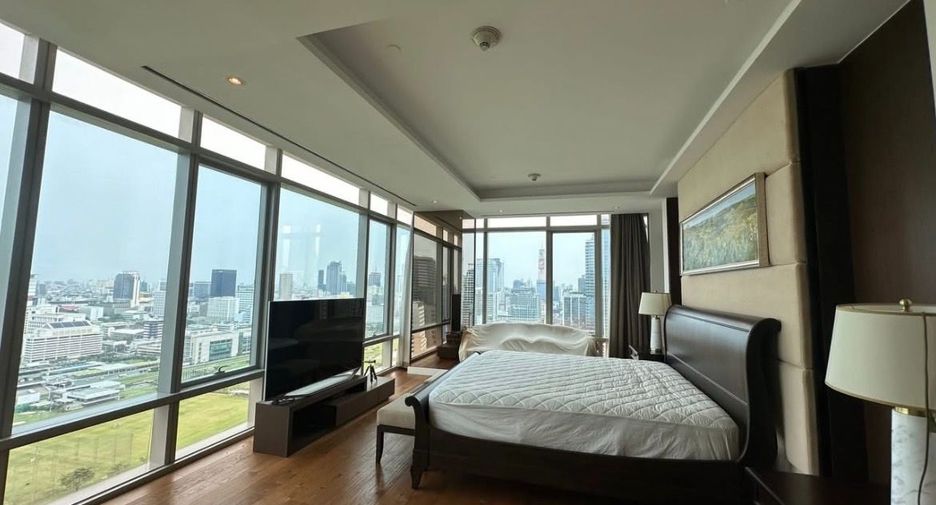 For sale 3 bedrooms condo in Pathum Wan, Bangkok