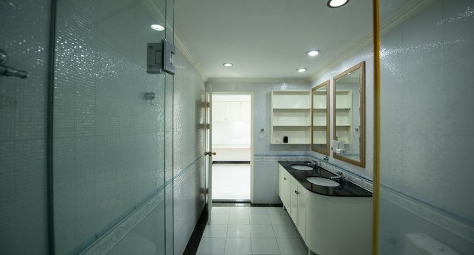 For rent 3 ベッドルーム condo in Watthana, Bangkok