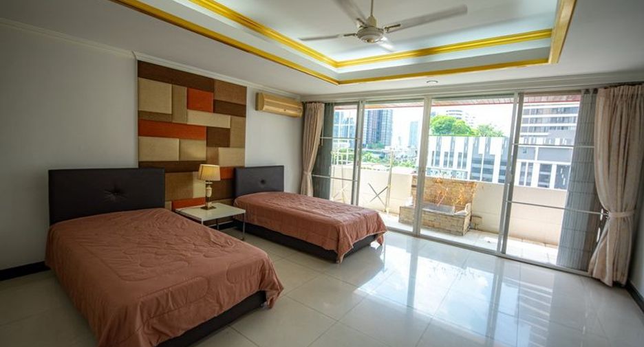 For rent 3 ベッドルーム condo in Watthana, Bangkok