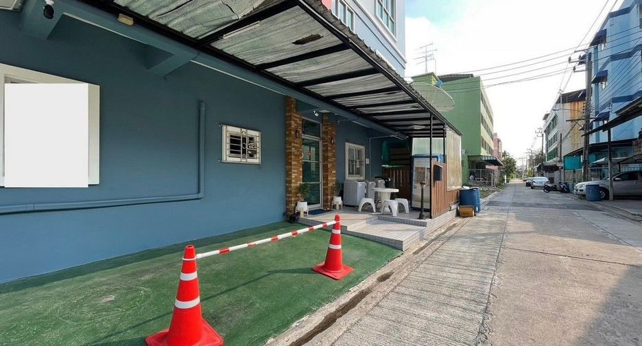 For sale 24 bedrooms apartment in Bang Khae, Bangkok