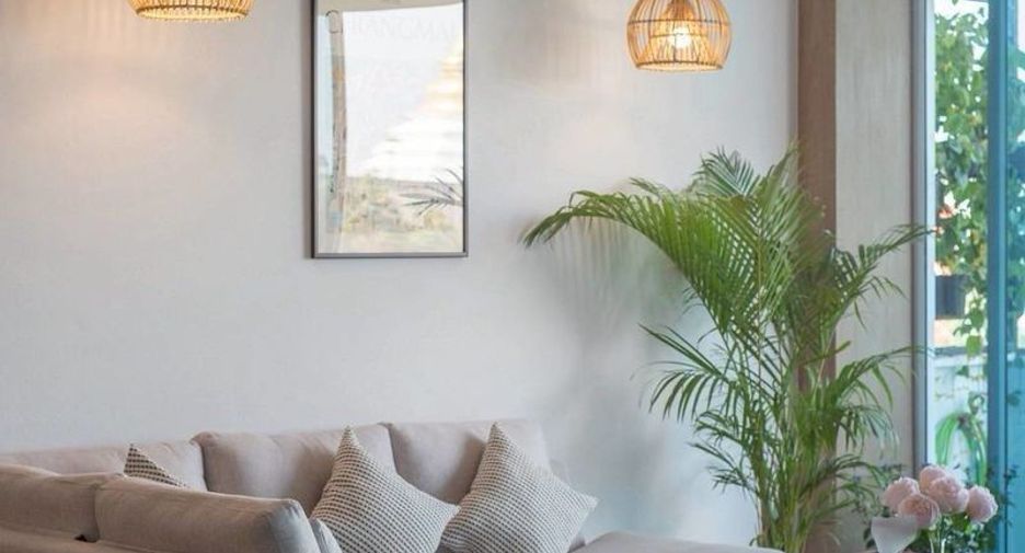For rent 4 bedrooms townhouse in Mueang Chiang Mai, Chiang Mai