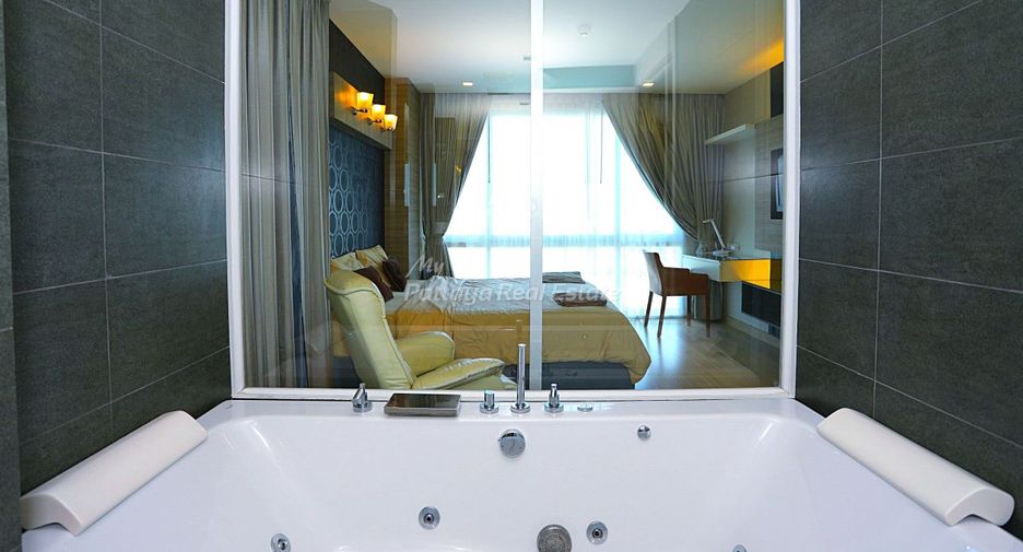 Condo en venta de 3 habitaciones en Bang Lamung, Chonburi