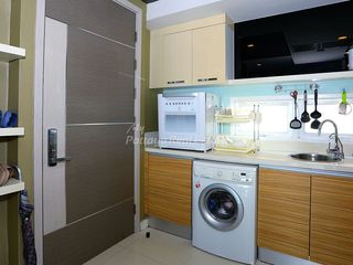 For sale 3 ベッドルーム condo in Bang Lamung, Chonburi