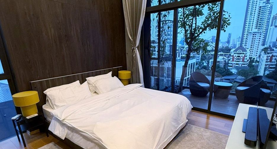 For rent 3 bedrooms condo in Watthana, Bangkok