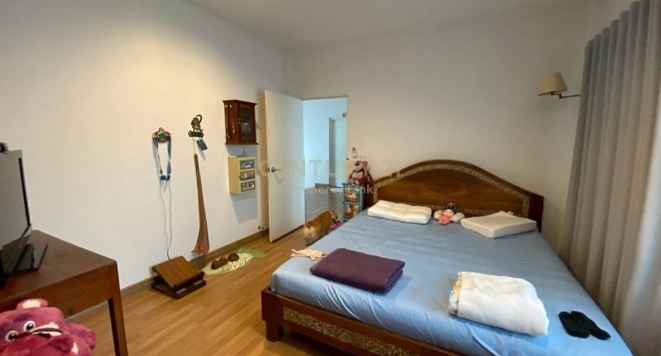For sale 4 bedrooms house in Sai Mai, Bangkok