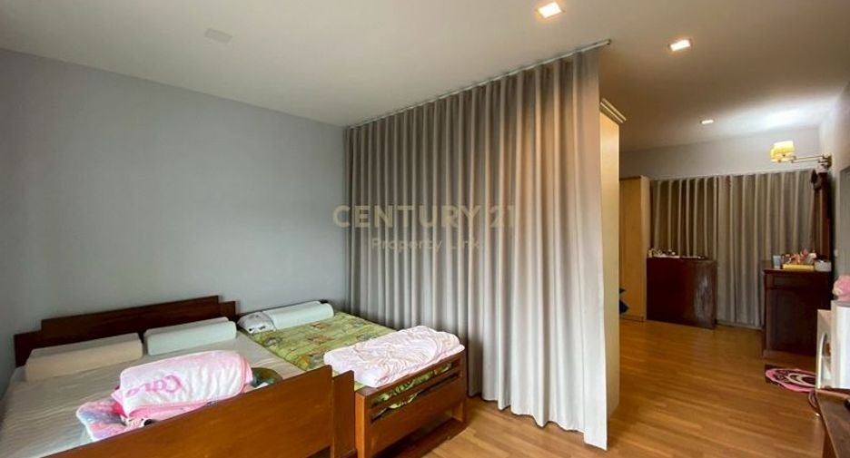 For sale 4 bedrooms house in Sai Mai, Bangkok