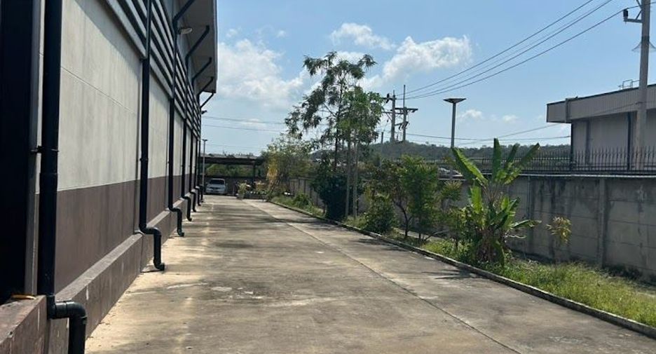For rent and for sale warehouse in Si Racha, Chonburi