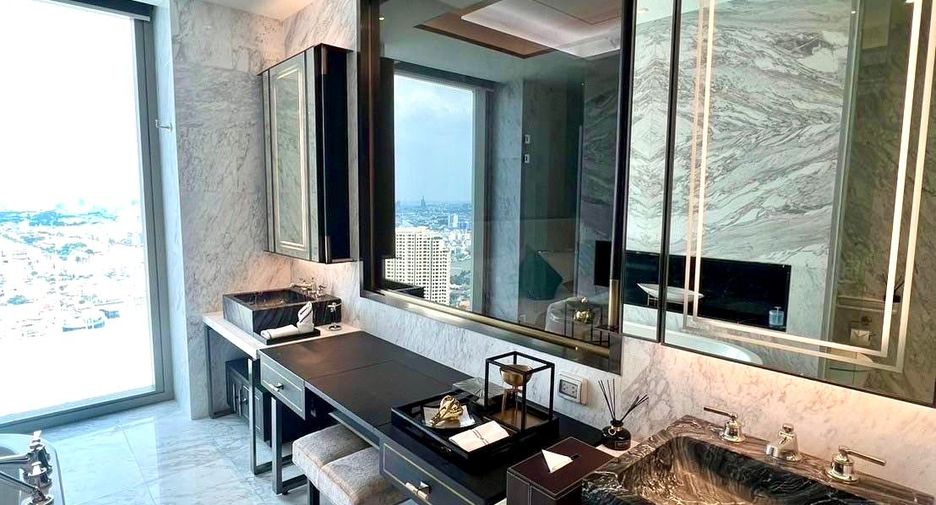 For rent and for sale 3 bedrooms condo in Khlong San, Bangkok
