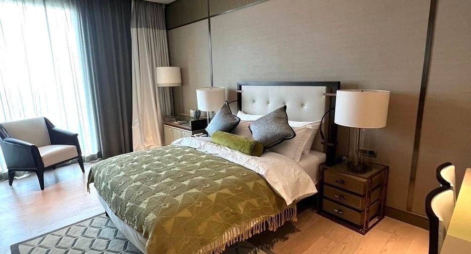 For rent and for sale 3 bedrooms condo in Khlong San, Bangkok