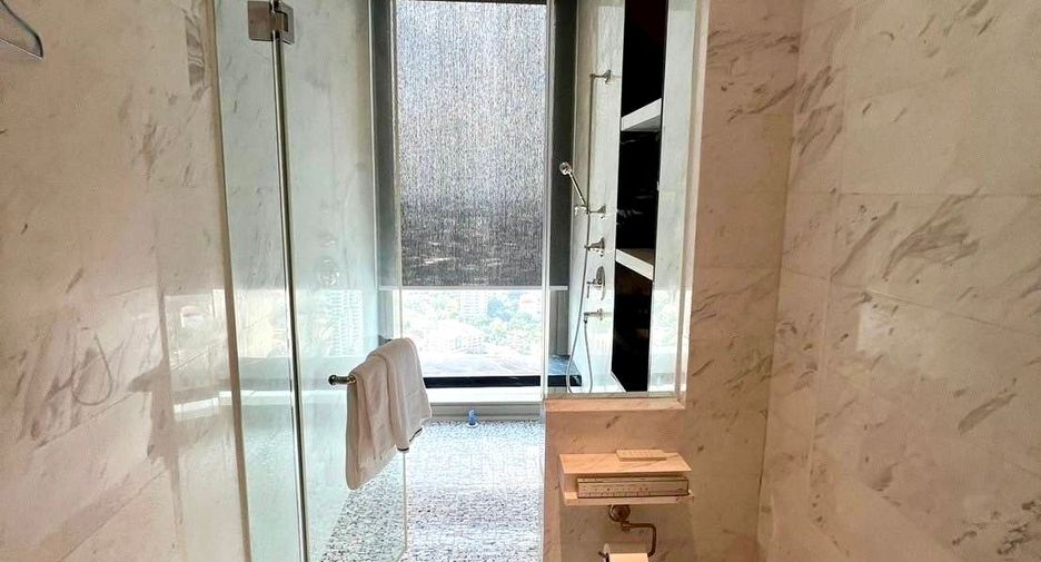 For rent and for sale 3 bedrooms condo in Khlong San, Bangkok