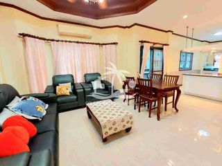 Haus zur Miete mit 3 Zimmer in Bang Lamung, Chonburi