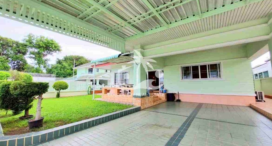 Haus zur Miete mit 3 Zimmer in Bang Lamung, Chonburi