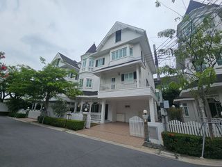 For sale 4 bed house in Bang Na, Bangkok